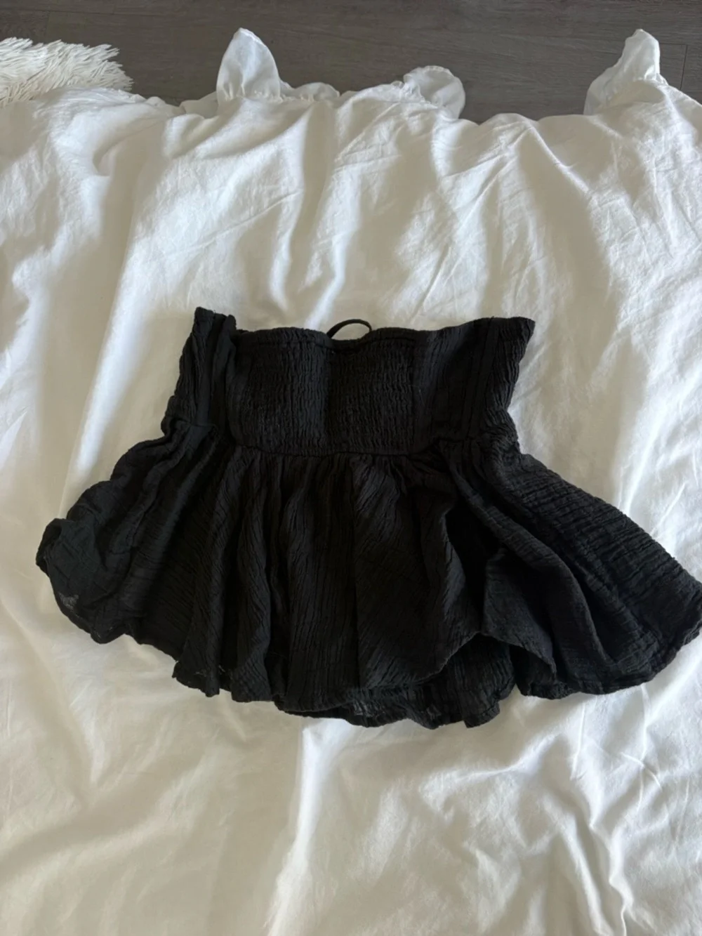 Princess Polly Black Strapless Tie-Front Front Top - Picture 4 of 4